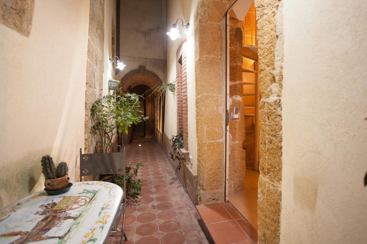 Trio D'Archi - Il Cortiletto Villa Caltagirone Eksteriør billede